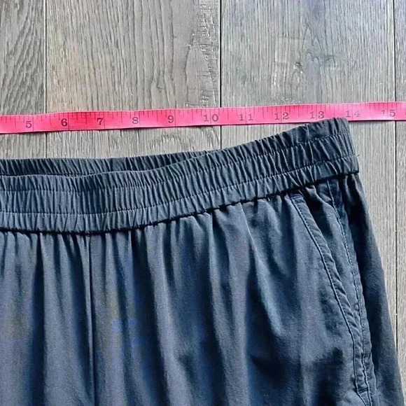 Madewell Dolphin Hem Track Trousers Size S Cropped Black Travel Lightweight Pant - Picture 6 of 8